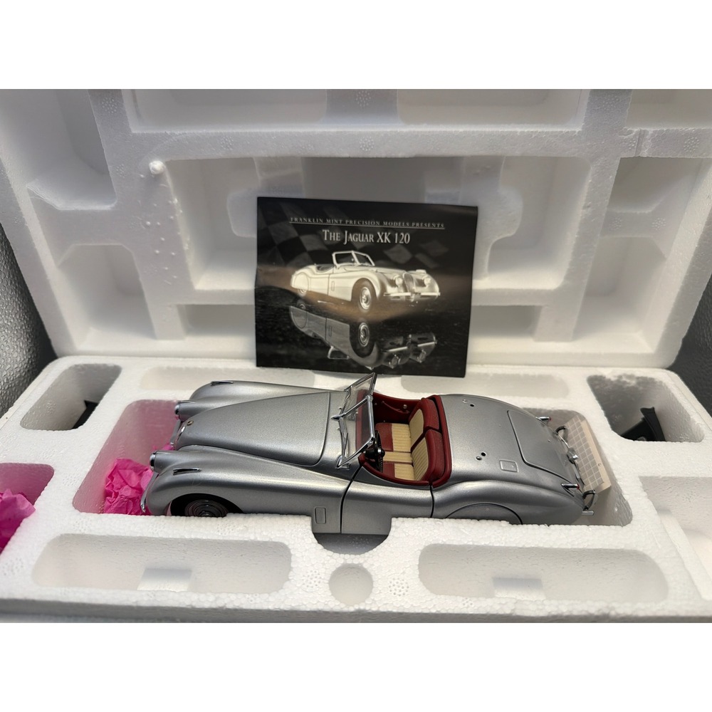 Franklin Mint 1952 Jaguar XK 120 Silver 1:24 Die-Cast Model Car COA B11WW84